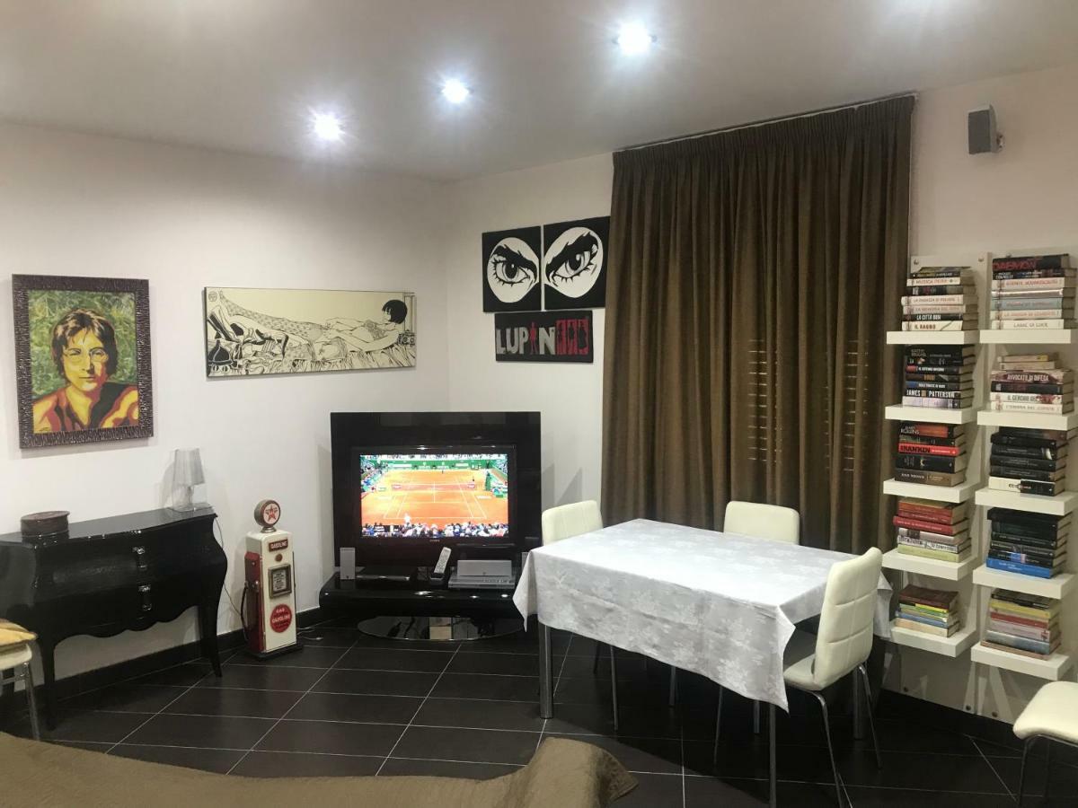Ferienwohnung Impero 6 Scauri  Exterior foto